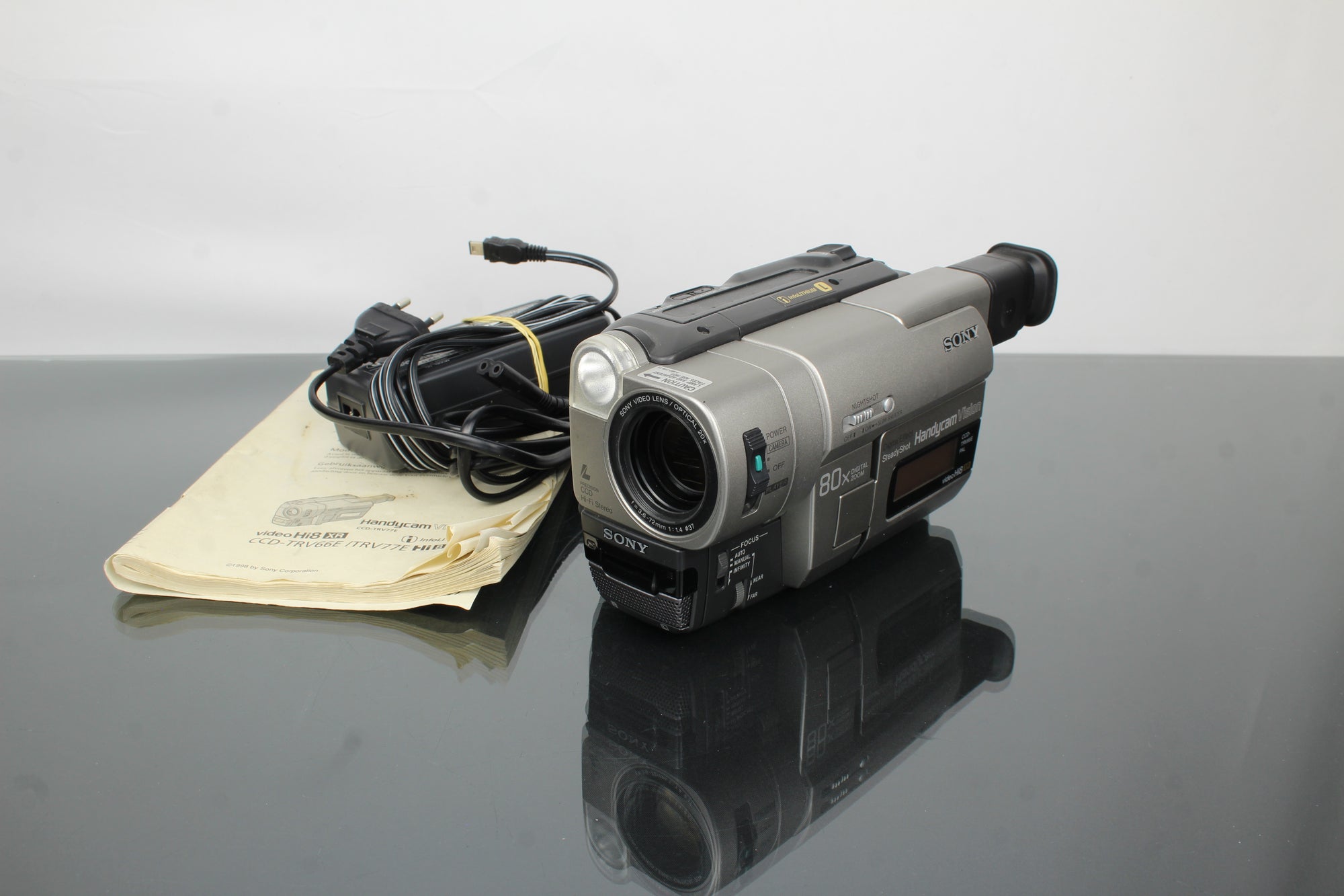 Sony Handycam CCD-TRV66E Hi8