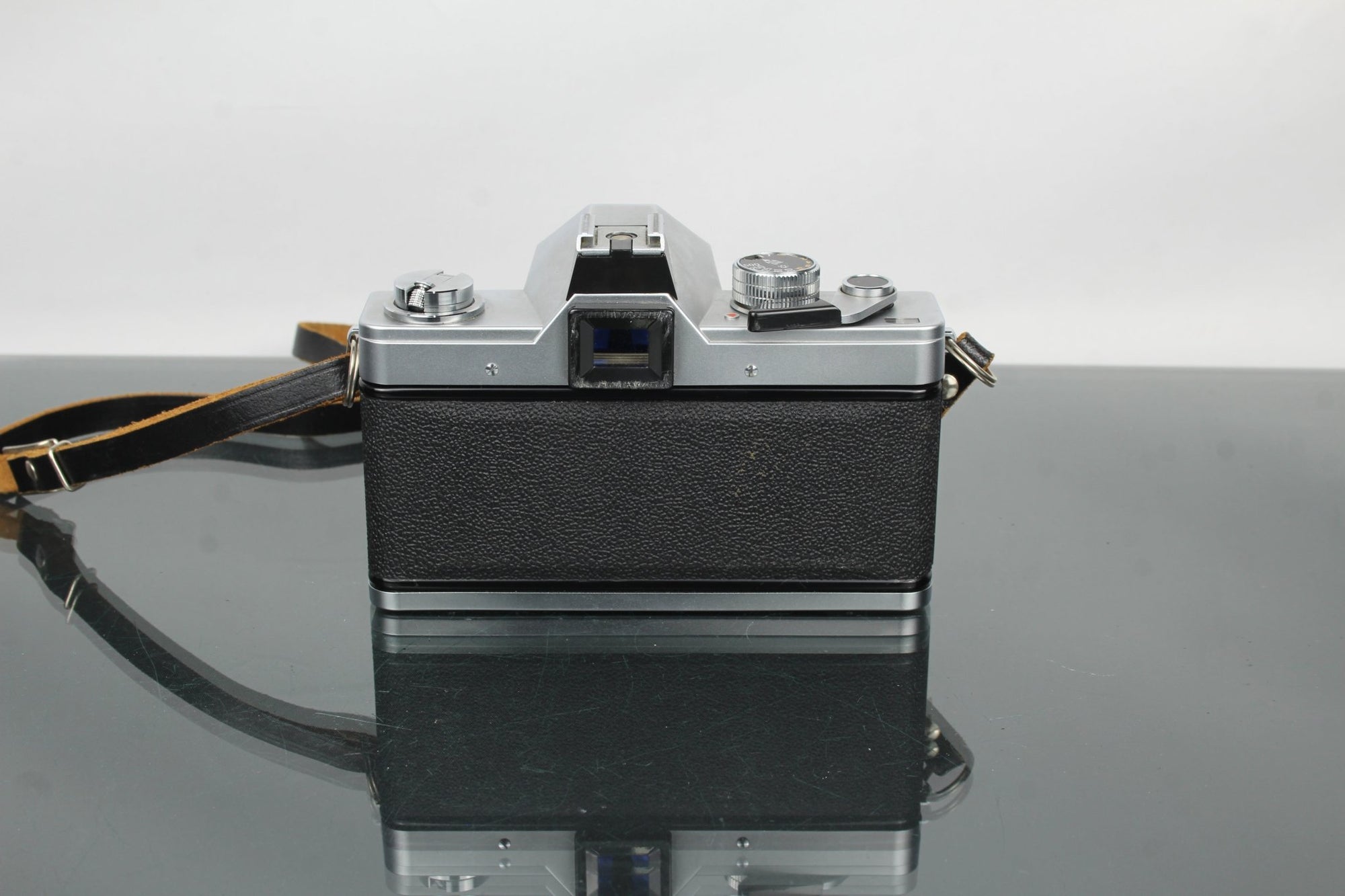 Praktica Super TL3 + 50mm 1.8 Pentacon lens (M42 mount) - Dutch|Thrift