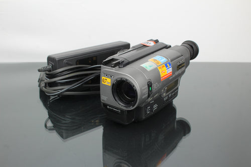 Sony Handycam CCD-TR820E