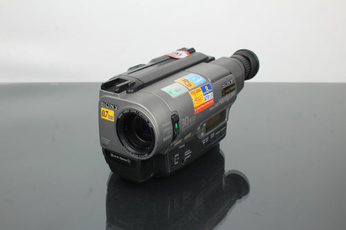 Sony Handycam CCD-TR820E