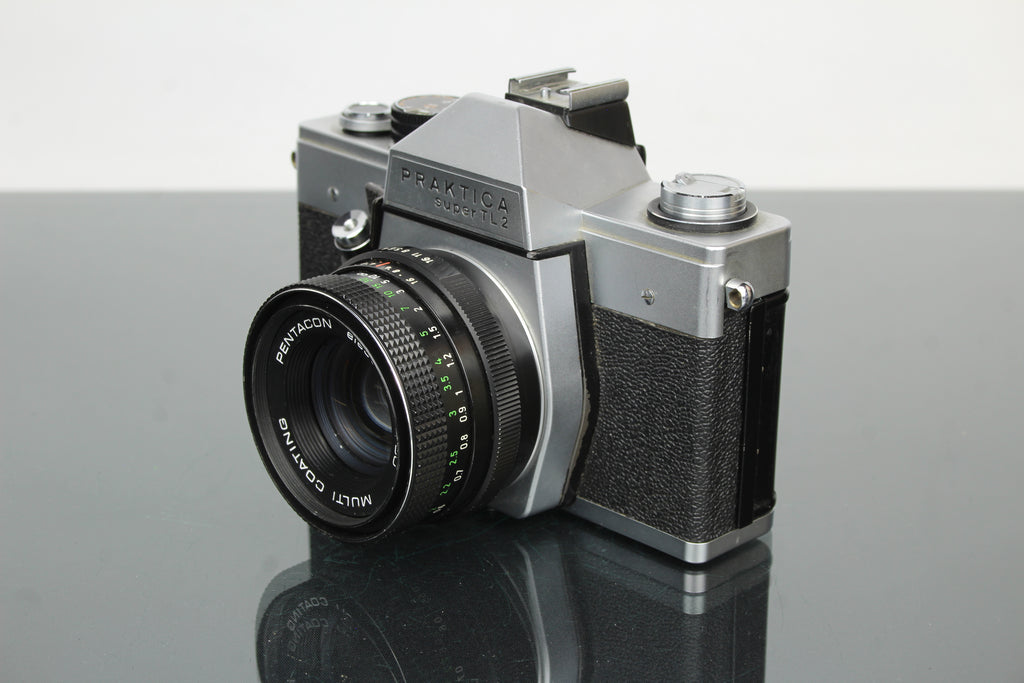 Praktica super TL2 + Pentacon electric 50mm 1.8 M42 lens