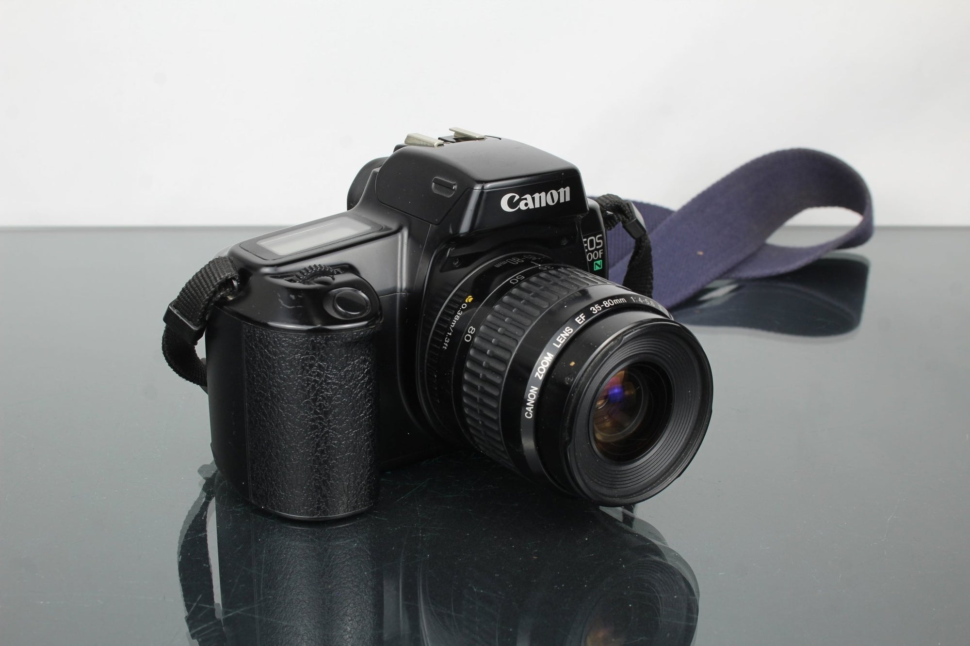 Canon EOS 1000F N + Canon 35 - 80mm 1:4 - 5.6 lens - Dutch|Thrift