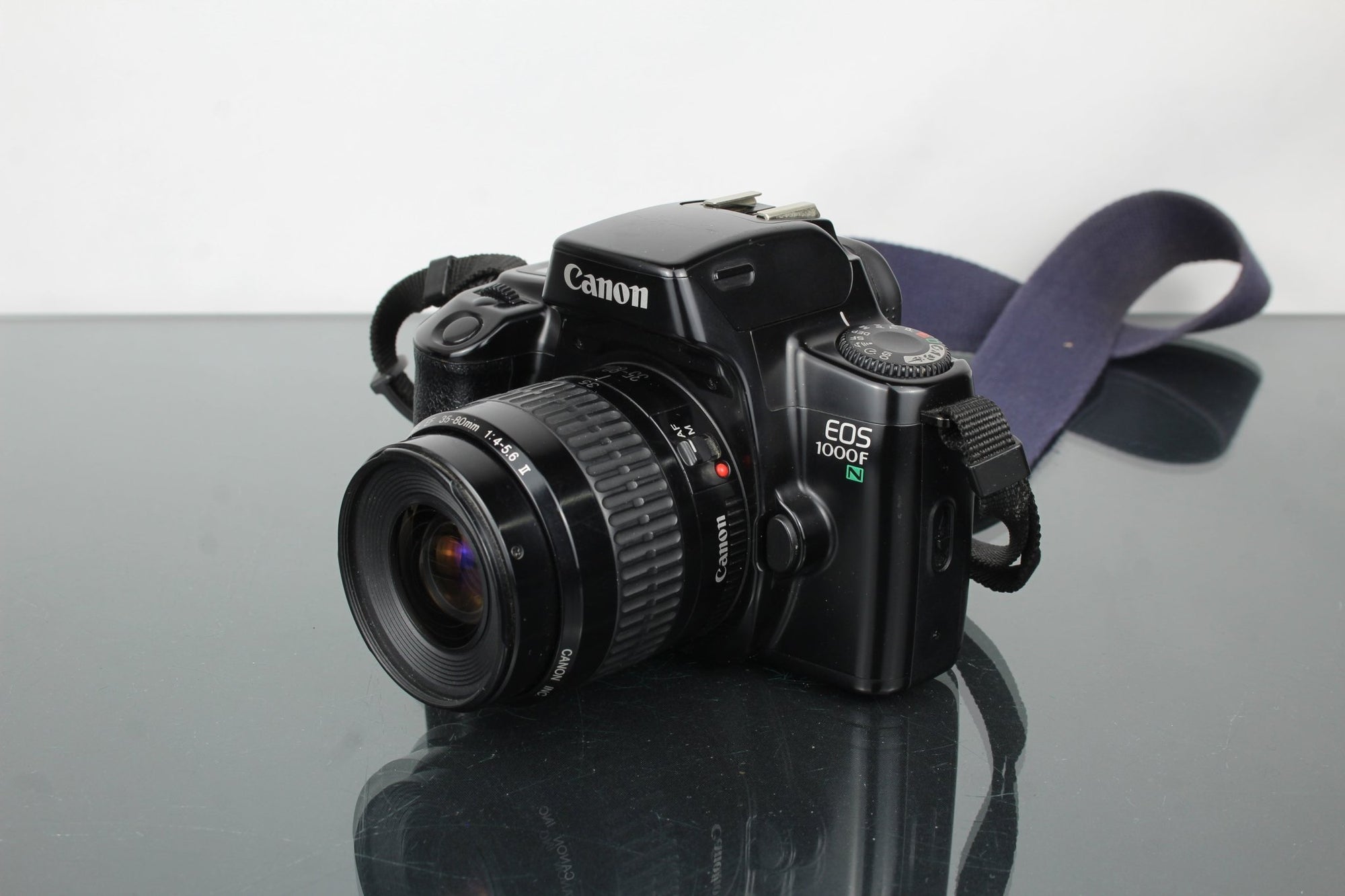Canon EOS 1000F N + Canon 35 - 80mm 1:4 - 5.6 lens - Dutch|Thrift