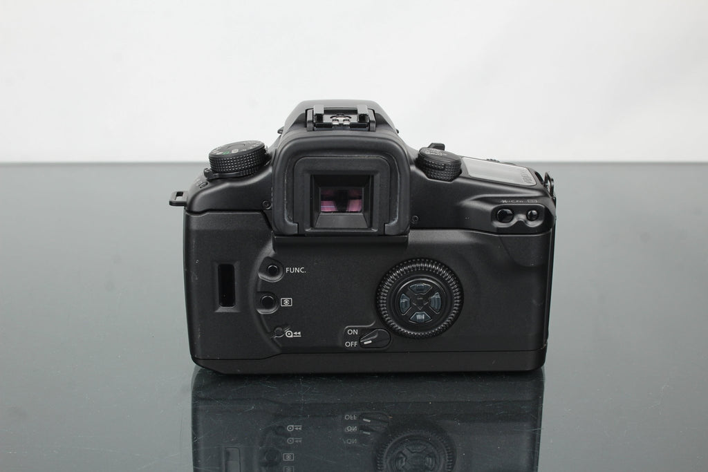 Canon EOS 30 + 35 - 80mm 1:4 - 5.6 Canon lens - Dutch|Thrift