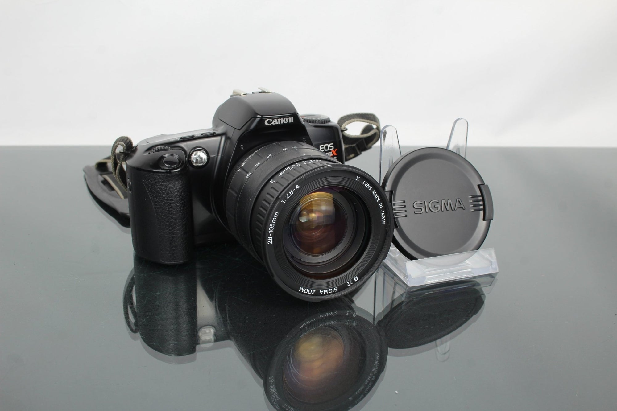 Canon EOS RebelX S + 28 - 105mm 1:2.8 - 4 Canon EF lens - Dutch|Thrift