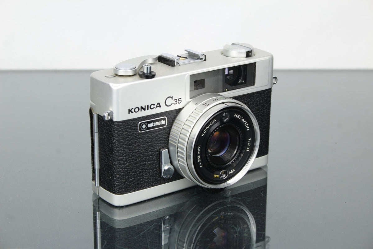 Konica C35 automatic - Dutch|Thrift