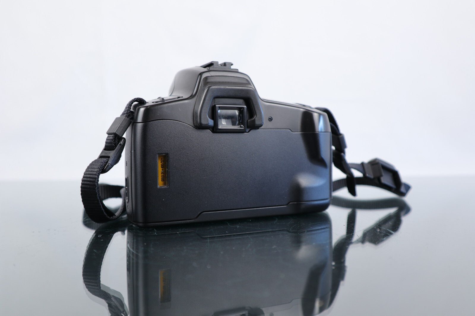 📷 Minolta Dynax 300si | 35mm SLR Film Camera | Minolta 35 - 70mm Zoom Lens - Dutch|Thrift