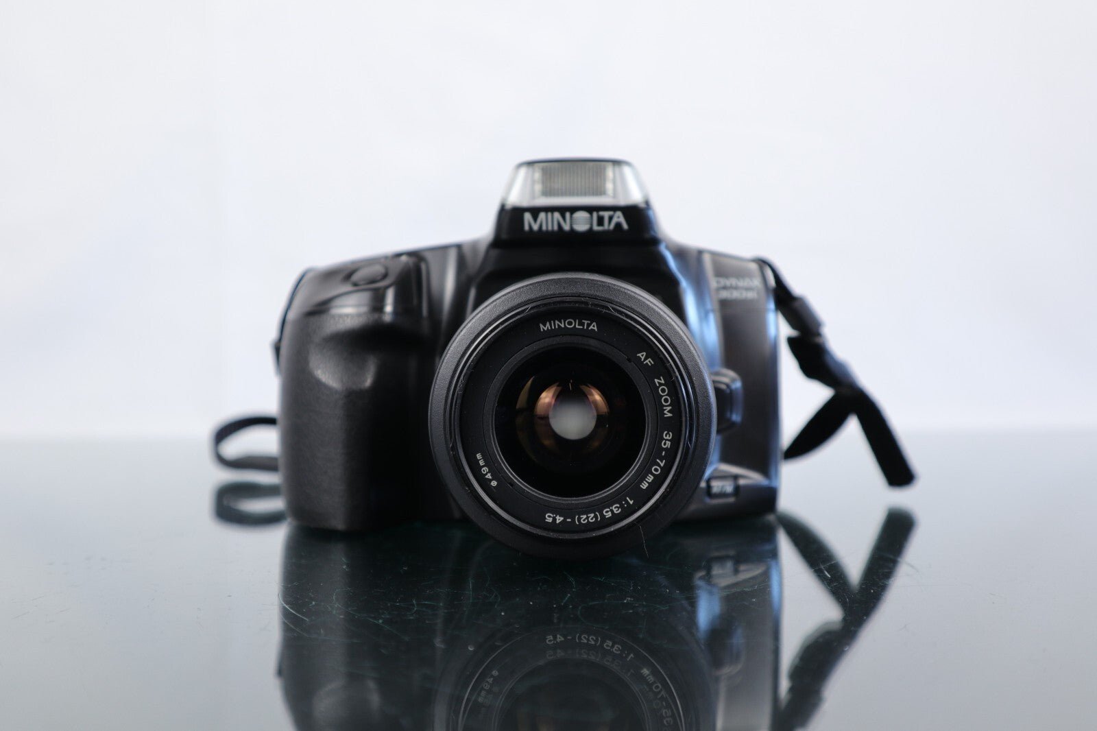 📷 Minolta Dynax 300si | 35mm SLR Film Camera | Minolta 35 - 70mm Zoom Lens - Dutch|Thrift