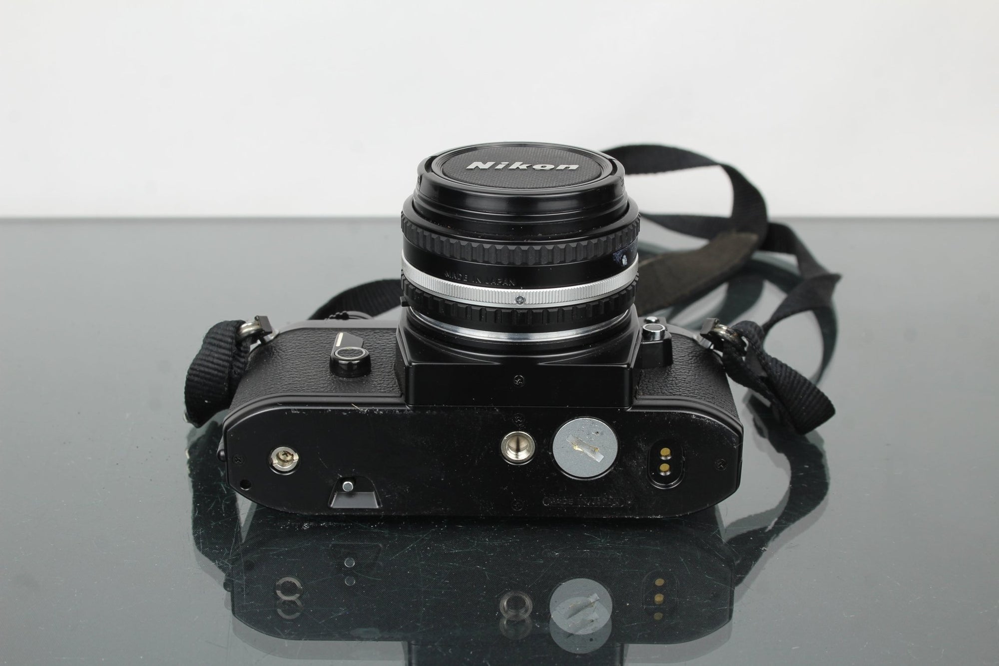 Nikon EM + Nikon 50mm 1:1.8 lens - Dutch|Thrift