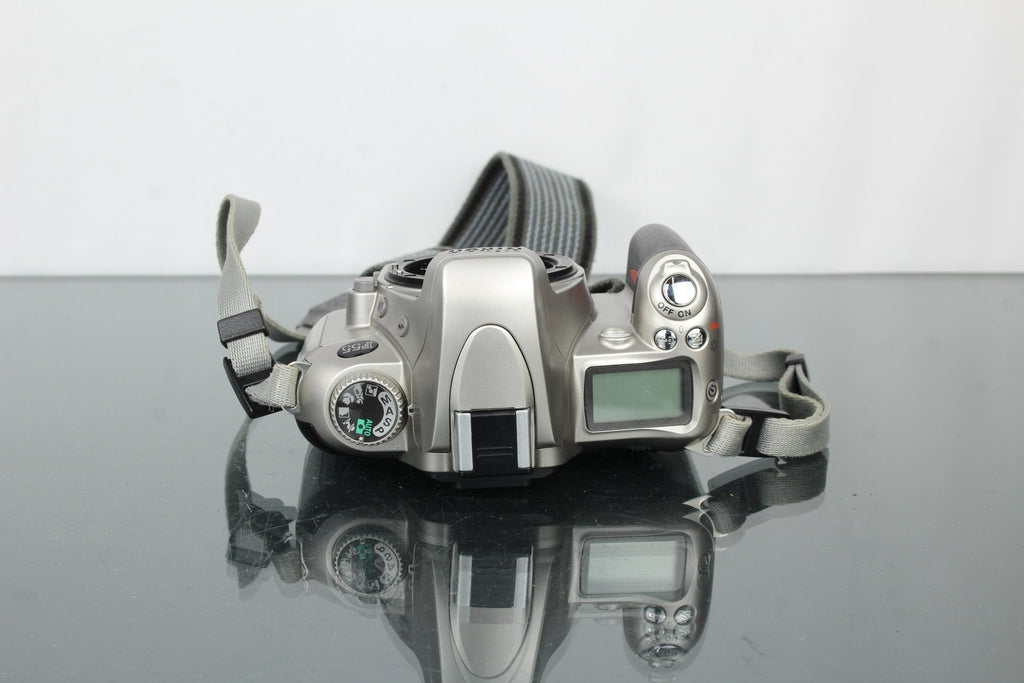 Nikon F55 - Dutch|Thrift