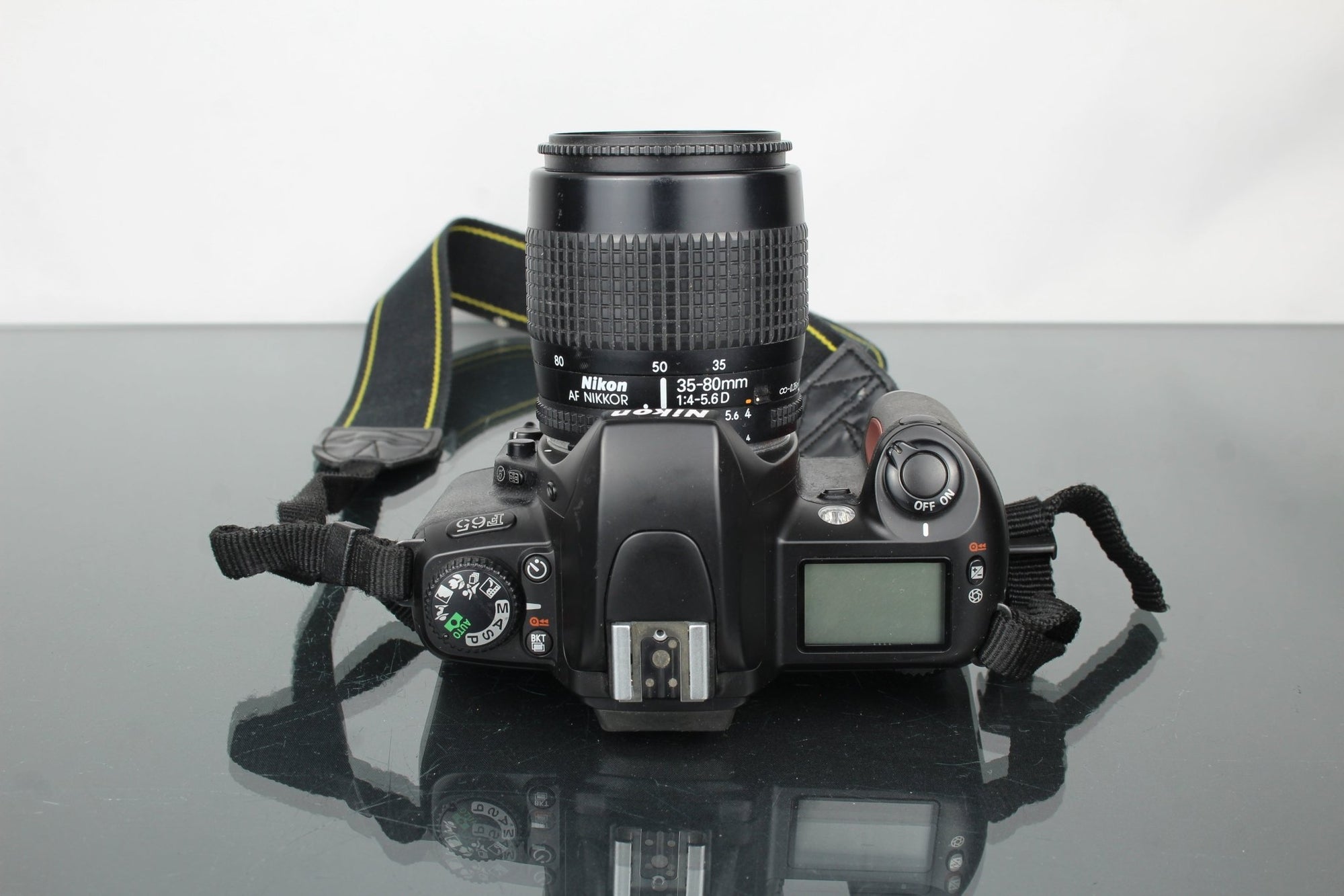 Nikon F65 + Nikon 35 - 80mm 1:4 - 5.6 lens - Dutch|Thrift