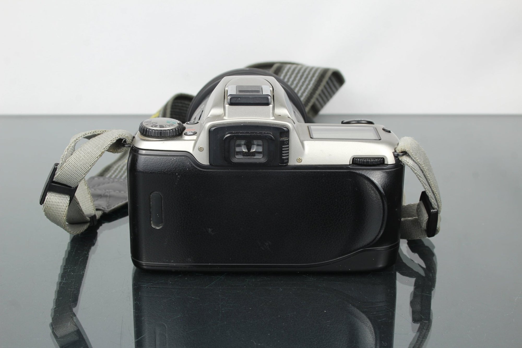 Nikon F65 + Sigma Zoom 28 - 105mm 1:2.8 - 4 - Dutch|Thrift