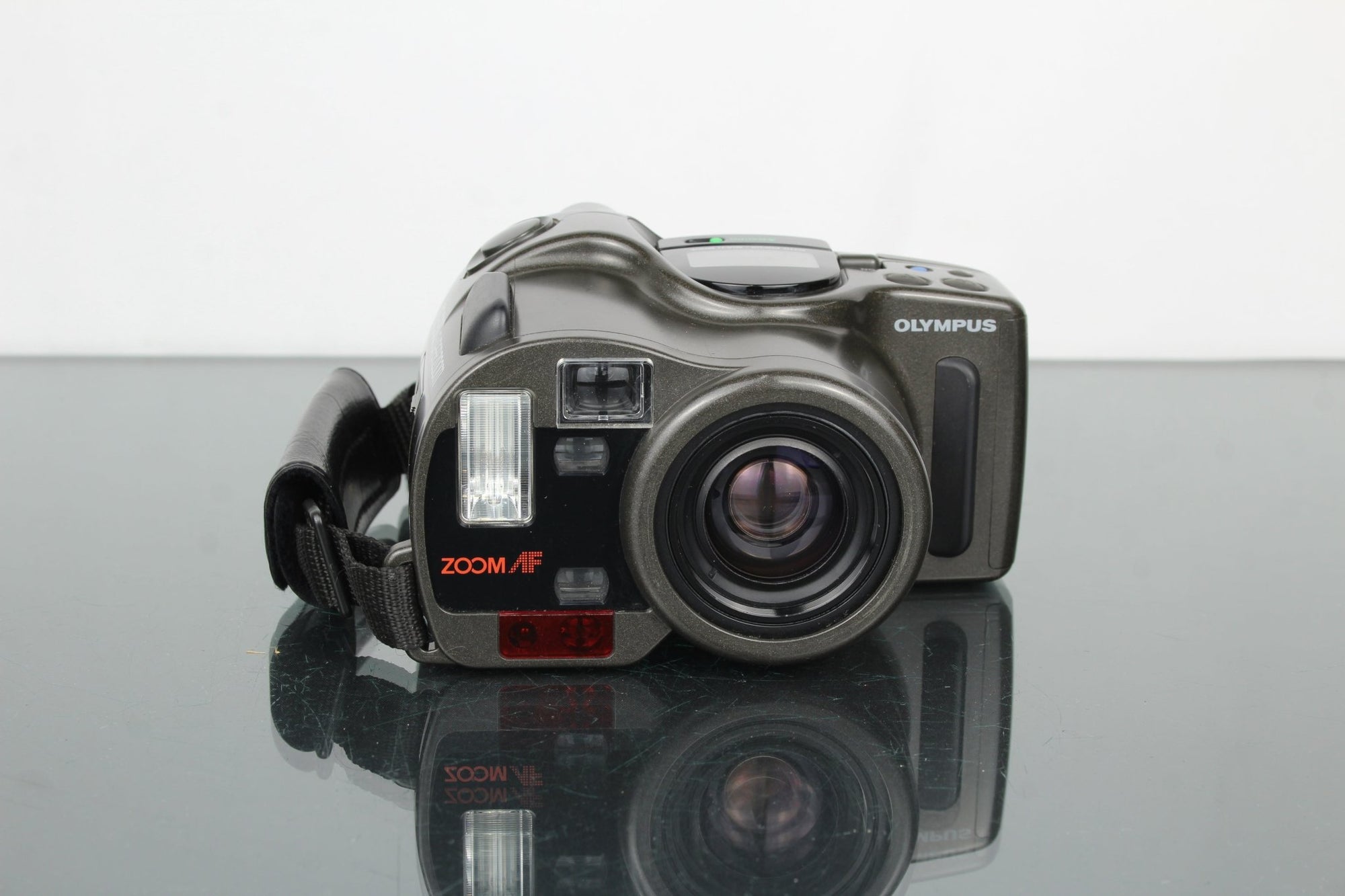 Olympus AZ - 330 SuperZoom - Dutch|Thrift