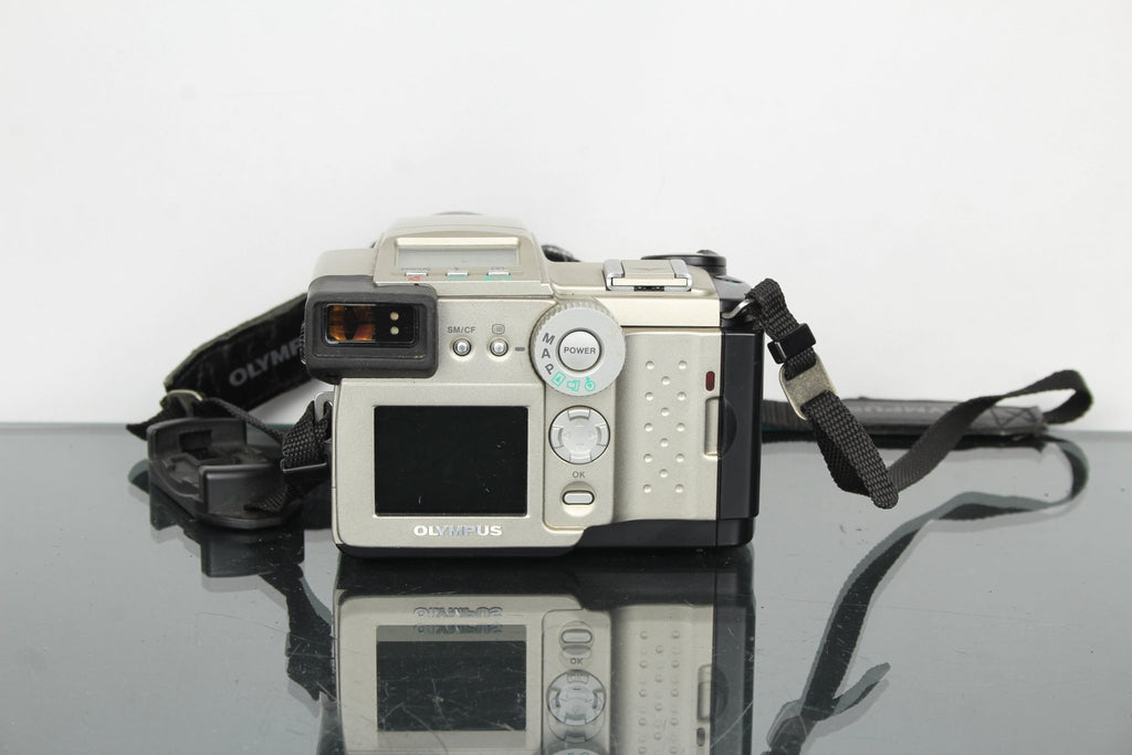 Olympus C - 2500L - Dutch|Thrift