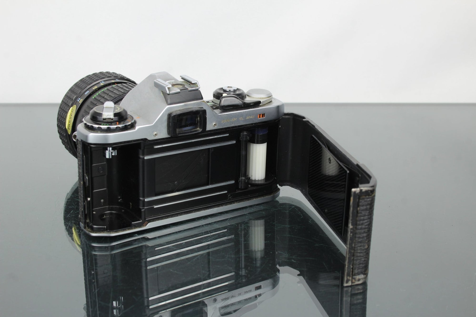 Pentax ME + 40 - 80mm 1:2.8 - 4 Pentax lens - Dutch|Thrift