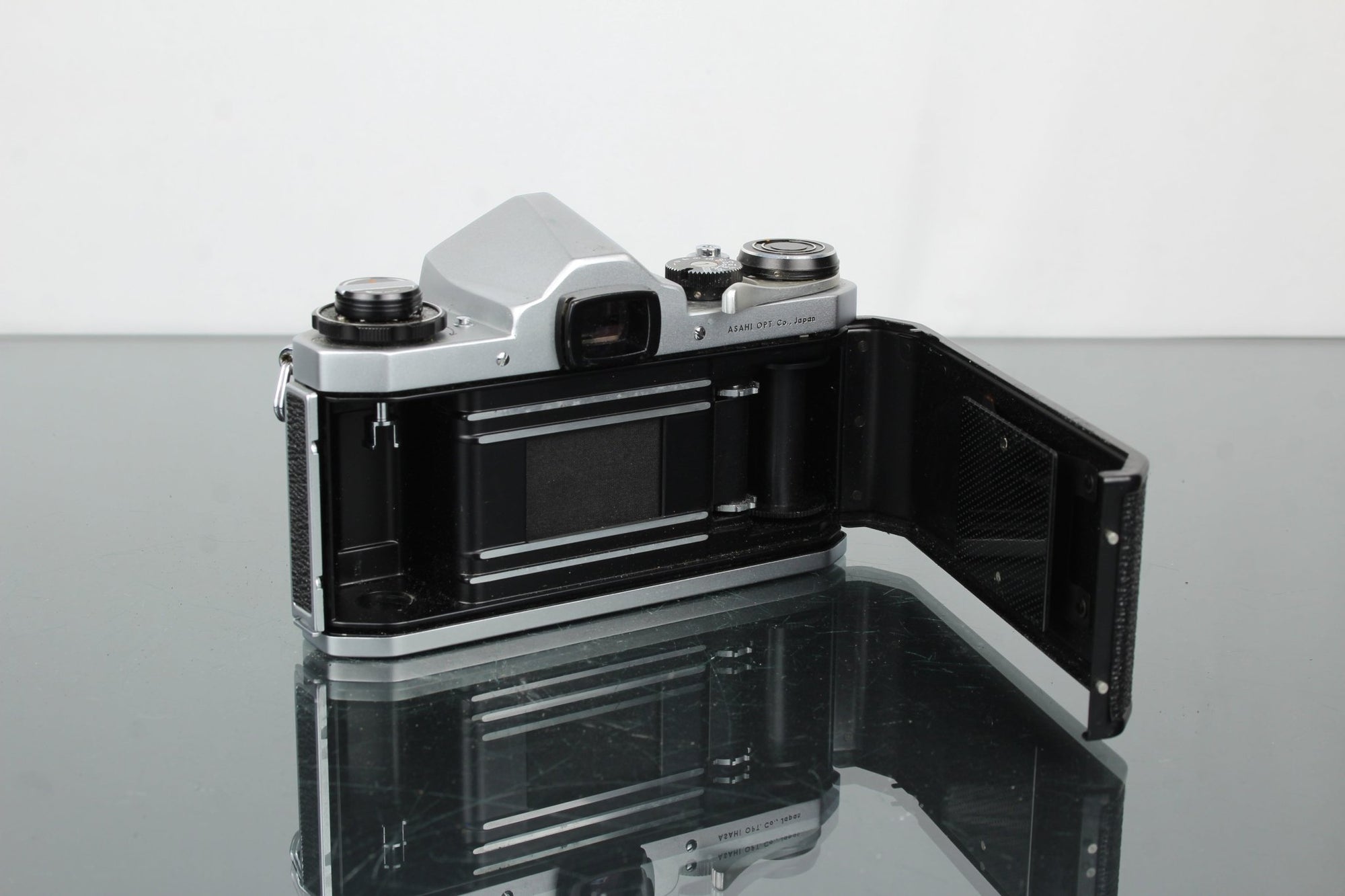 Pentax SV - Dutch|Thrift