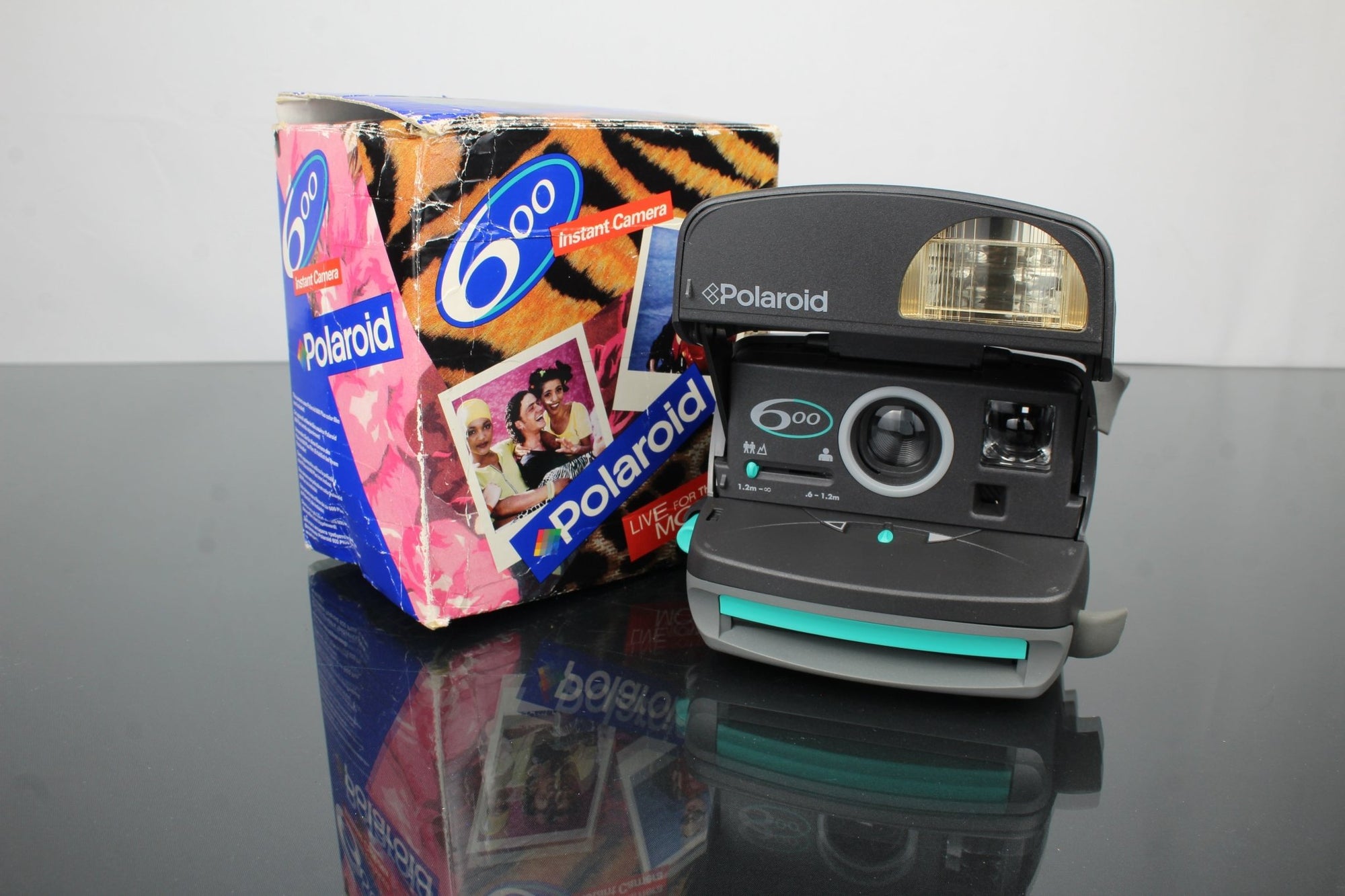 Polaroid 600 - Dutch|Thrift