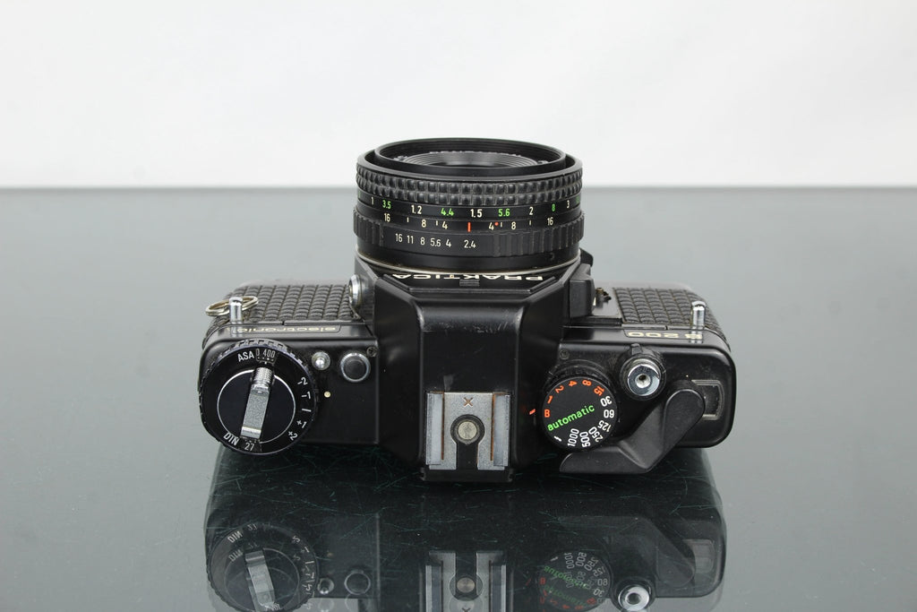 Praktica B 200 + Prakticar 50mm 1:2.4 lens - Dutch|Thrift