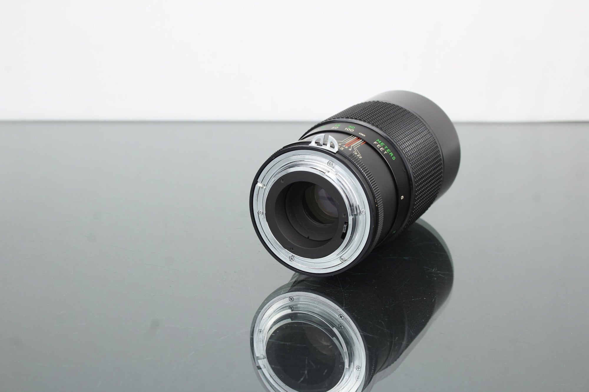 Vivitar auto telephoto 200mm 1:3.5 Nikon AI Mount - Dutch|Thrift