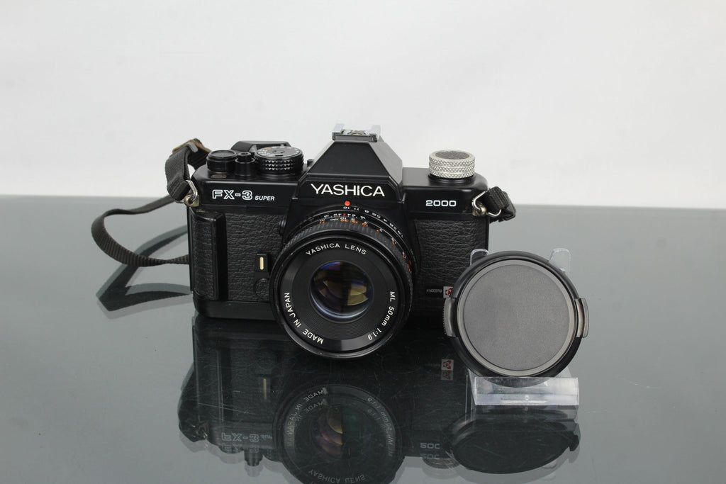 Yashica FX - 3 super 2000 + ML 50mm 1:1.9 lens - Dutch|Thrift