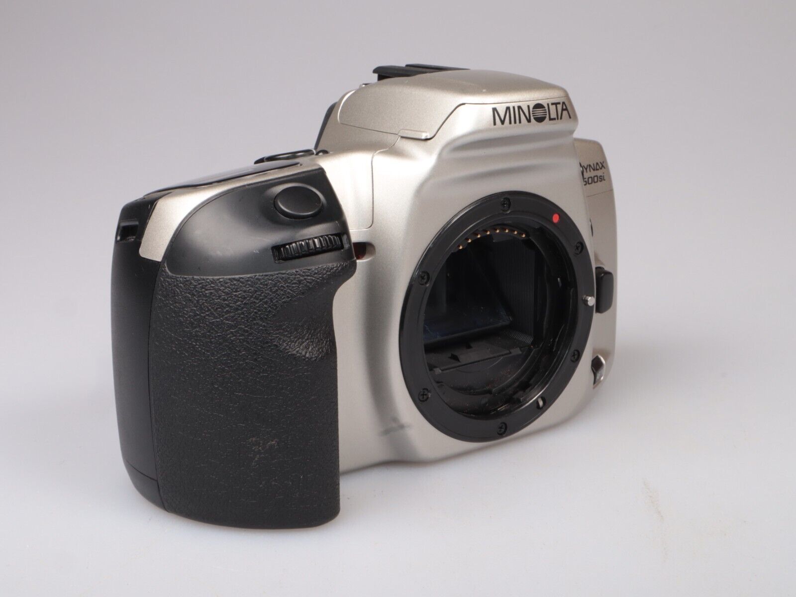 Minolta Dynax 500si | 35mm SLR Film Camera | Body Only | Silver #2653 - Dutch|Thrift